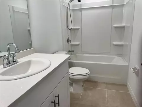 Bath - 4461 Arlington Ave, Saint Cloud, FL 34769 photo 3 of 3