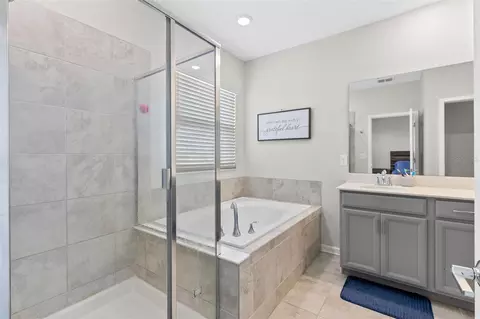Bath - 5311 Amersham Ln, Saint Cloud, FL 34771 photo 3 of 4