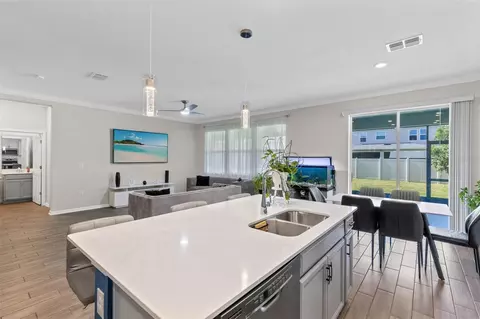 Kitchen - 5311 Amersham Ln, Saint Cloud, FL 34771 photo 3 of 4