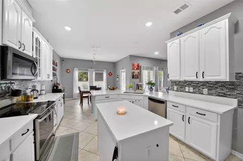 Kitchen - 3651 Daydream Pl, Saint Cloud, FL 34772 photo 3 of 3
