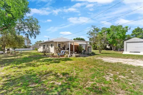 Exterior - 111 Shepard Ave, Dundee, FL 33838 photo 2 of 5