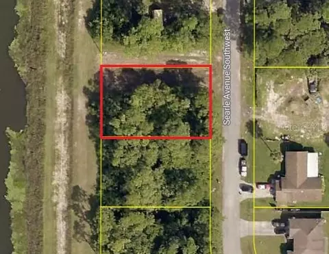 576 Searle Ave SW, Palm Bay, FL 32908