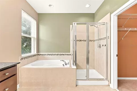 Bath - 3505 Sprite Ln, Saint Cloud, FL 34772 photo 2 of 4