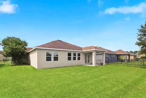 Exterior - 3505 Sprite Ln, Saint Cloud, FL 34772 photo 8 of 10
