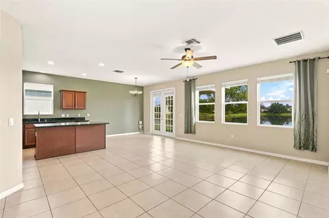Living - 3505 Sprite Ln, Saint Cloud, FL 34772 photo 4 of 6