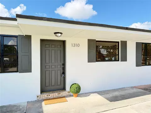 1310 W 30th St, Hialeah, FL 33012
