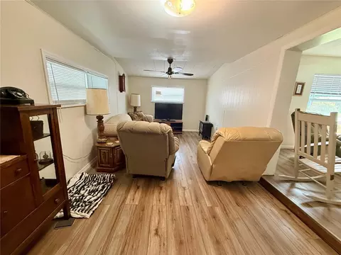 Living - 602 Sullivan Ave, Ocoee, FL 34761 photo 3 of 4