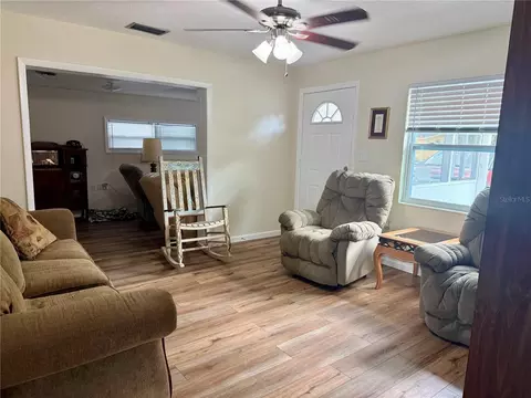 Living - 602 Sullivan Ave, Ocoee, FL 34761 photo 2 of 4