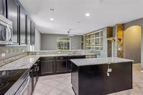 Kitchen - 5231 Villa Rosa Ave, Saint Cloud, FL 34771 photo 2 of 3