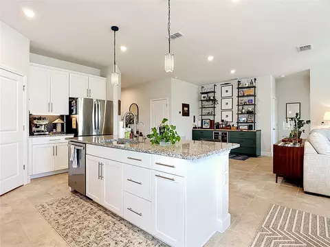 Kitchen - 5757 Anders Way, Saint Cloud, FL 34771 photo 7 of 10