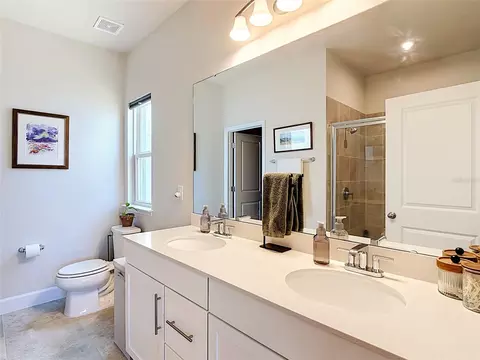 Bath - 5757 Anders Way, Saint Cloud, FL 34771 photo 4 of 7