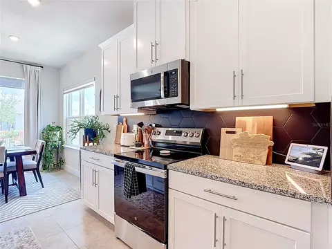 Kitchen - 5757 Anders Way, Saint Cloud, FL 34771 photo 3 of 10