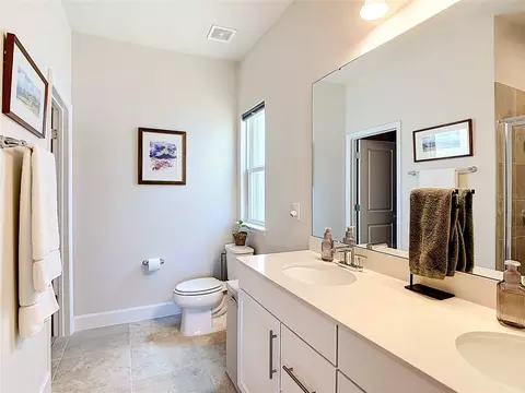Bath - 5757 Anders Way, Saint Cloud, FL 34771 photo 5 of 7