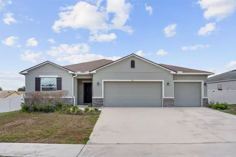 98 Prairie Falcon Dr, Groveland, FL 34736