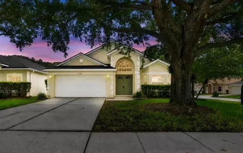 2858 Aloma Oaks Dr, Oviedo, FL 32765