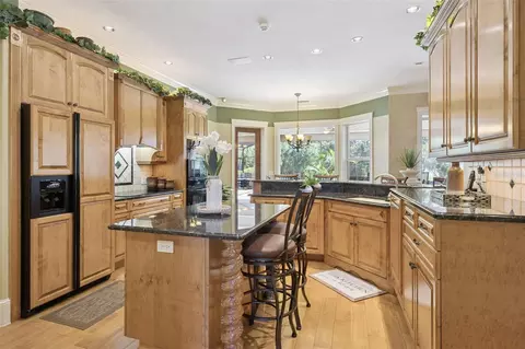 Kitchen - 605 Old Mount Dora Rd, Eustis, FL 32726 photo 2 of 4