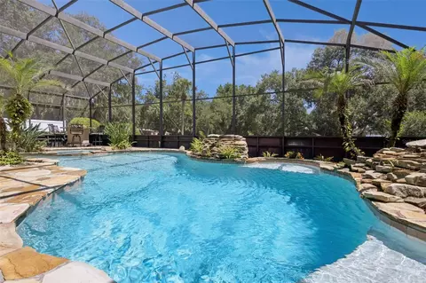 Exterior - 605 Old Mount Dora Rd, Eustis, FL 32726 photo 7 of 18