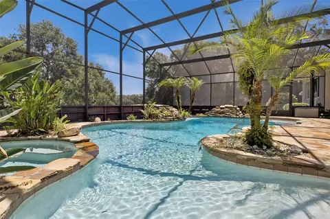 Exterior - 605 Old Mount Dora Rd, Eustis, FL 32726 photo 3 of 18
