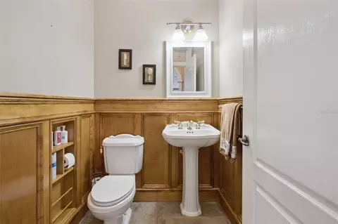 Bath - 605 Old Mount Dora Rd, Eustis, FL 32726 photo 6 of 7