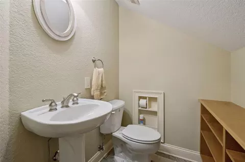 Bath - 605 Old Mount Dora Rd, Eustis, FL 32726 photo 7 of 7