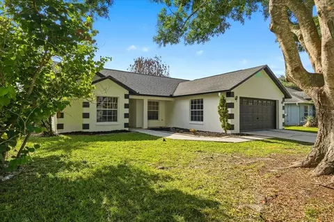 Exterior - 4209 Red Bird Ave, Saint Cloud, FL 34772 photo 3 of 8
