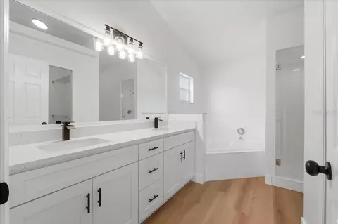 Bath - 4209 Red Bird Ave, Saint Cloud, FL 34772 photo 1 of 4