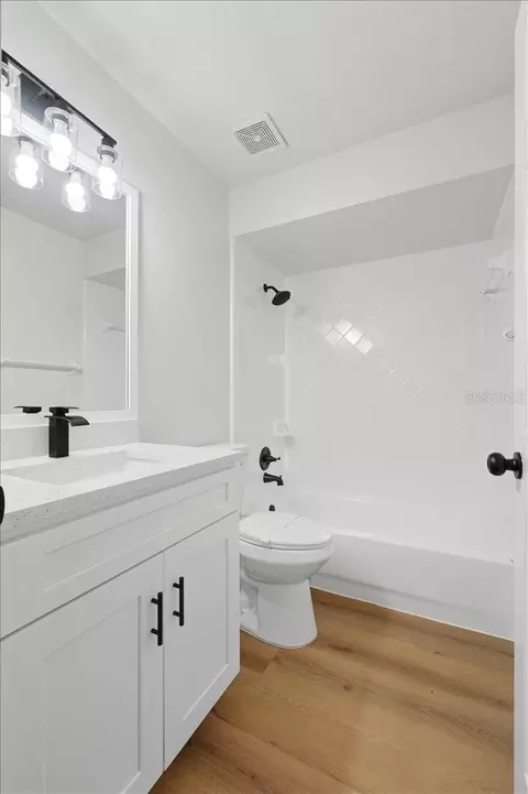 Bath - 4209 Red Bird Ave, Saint Cloud, FL 34772 photo 2 of 4
