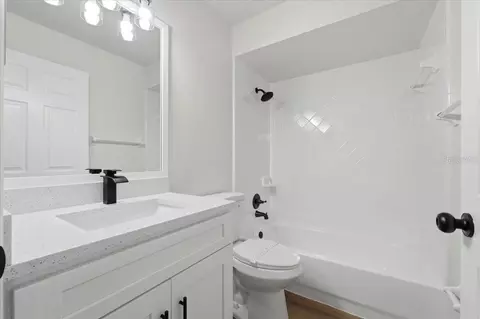 Bath - 4209 Red Bird Ave, Saint Cloud, FL 34772 photo 3 of 4
