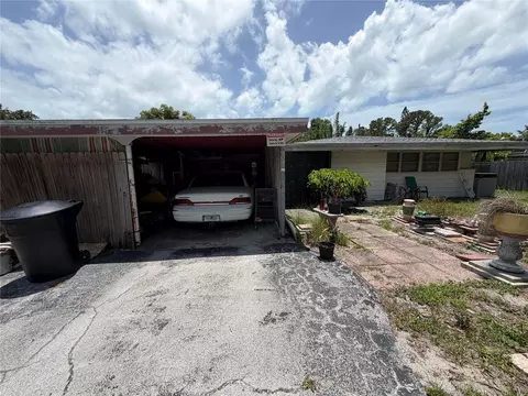 6710 Mango Ave S, Saint Petersburg, FL 33707