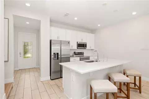 Kitchen - 7909 Draw St, Reunion, FL 34747 photo 4 of 5