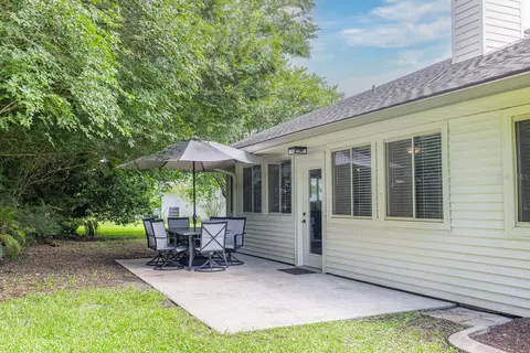 Exterior - 82 Kingsley Pl, Ormond Beach, FL 32174 photo 4 of 7