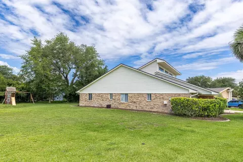 Exterior - 82 Kingsley Pl, Ormond Beach, FL 32174 photo 7 of 7