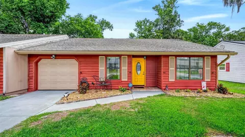 1047 W Samms Ave, Port Orange, FL 32129