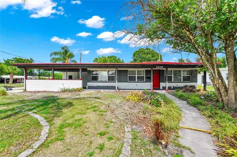 1209 Roscomare Ave, Orlando, FL 32806