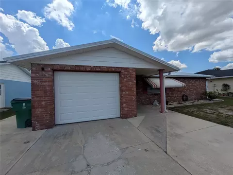 6212 18th St, Zephyrhills, FL 33542
