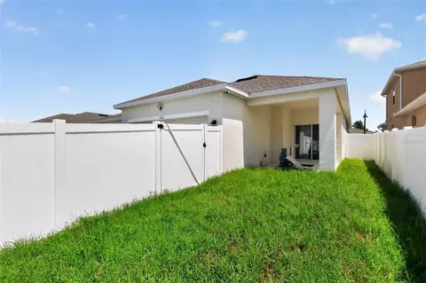 Exterior - 5616 Beggs Rd, Saint Cloud, FL 34771 photo 6 of 6