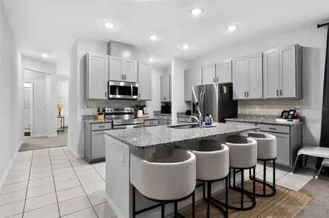 Kitchen - 5616 Beggs Rd, Saint Cloud, FL 34771 photo 4 of 5