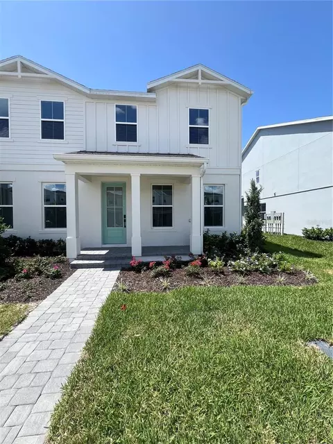 1876 Crowncrest Dr, Apopka, FL 32703