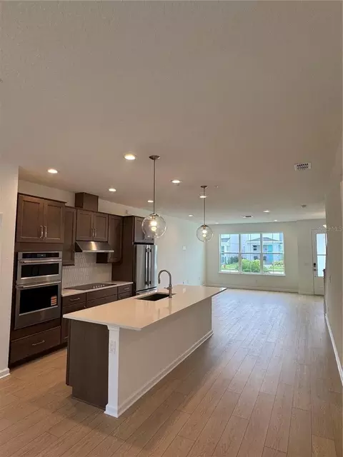 Kitchen - 1868 Crowncrest Drs, Apopka, FL 32703 photo 2 of 2