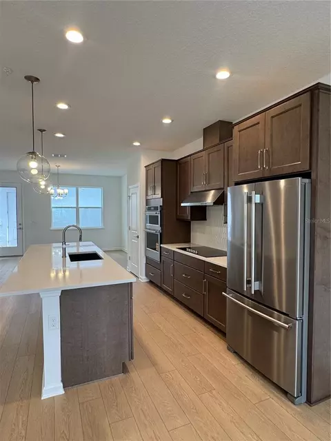 Kitchen - 1868 Crowncrest Drs, Apopka, FL 32703 photo 1 of 2