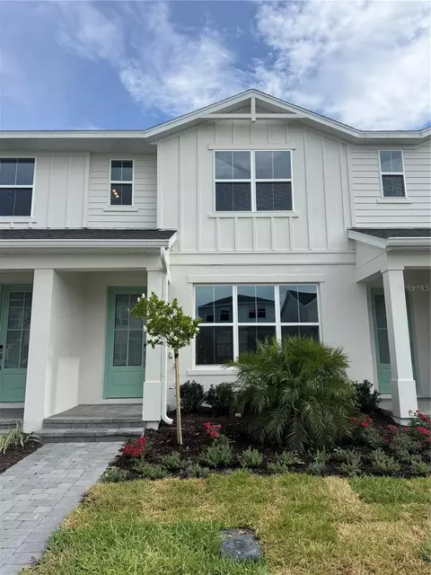 1868 Crowncrest Drs, Apopka, FL 32703
