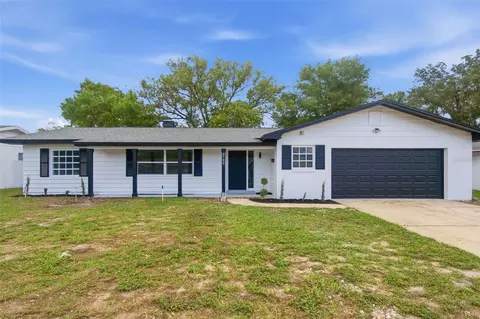 2733 Castle Oak Ave, Orlando, FL 32808