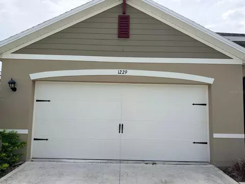 1229 Red Hill Rd, Davenport, FL 33837