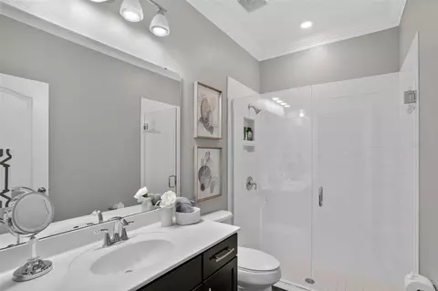 Bath - 5352 Costa Del Sol Dr, Saint Cloud, FL 34771 photo 4 of 5