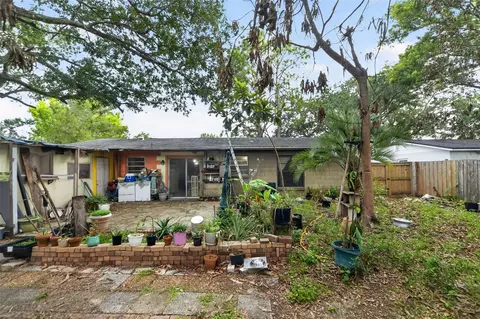 Exterior - 470 Wurst Rd, Ocoee, FL 34761 photo 5 of 8