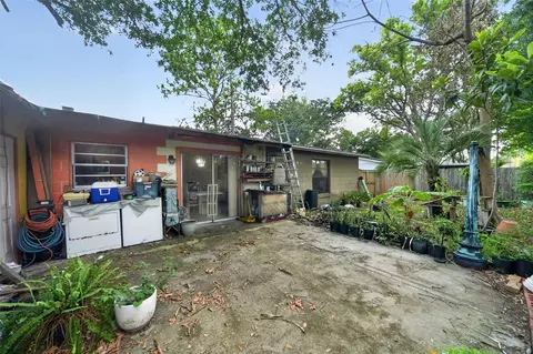 Exterior - 470 Wurst Rd, Ocoee, FL 34761 photo 6 of 8