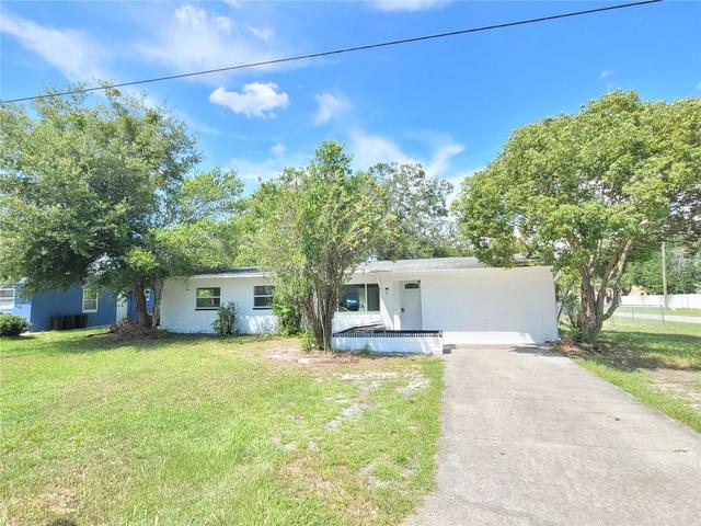 8 Flamevine Ln, Debary, FL 32713