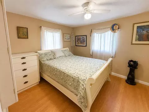 Bedroom - 37 Pine St, Eustis, FL 32726 photo 1 of 2