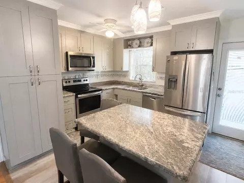 Kitchen - 37 Pine St, Eustis, FL 32726 photo 1 of 2