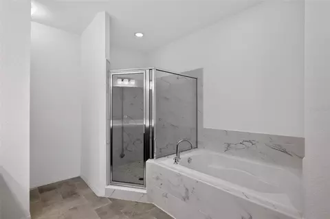 Bath - 837 Liam Ln, Bartow, FL 33830 photo 1 of 5